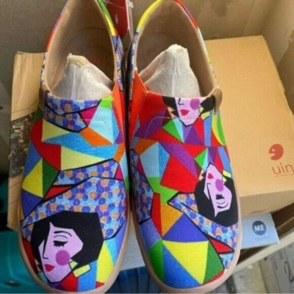 Size 10 NWT UIN Slip On Shoes Canvas Comfortable Loafers Rainbow Girl - Picture 2 of 7